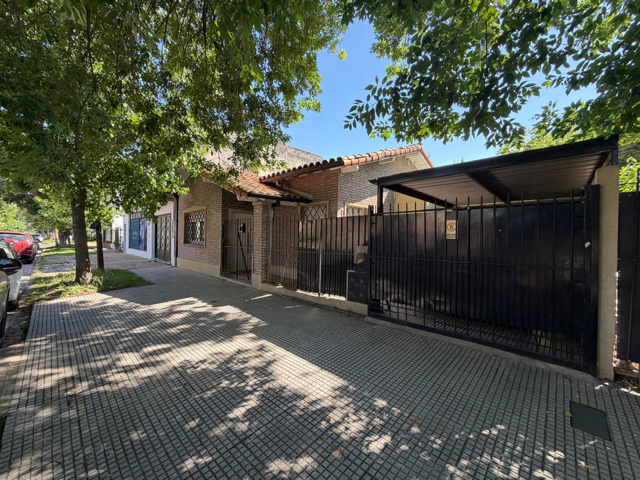 CASA EN VENTA – Ituzaingó Norte